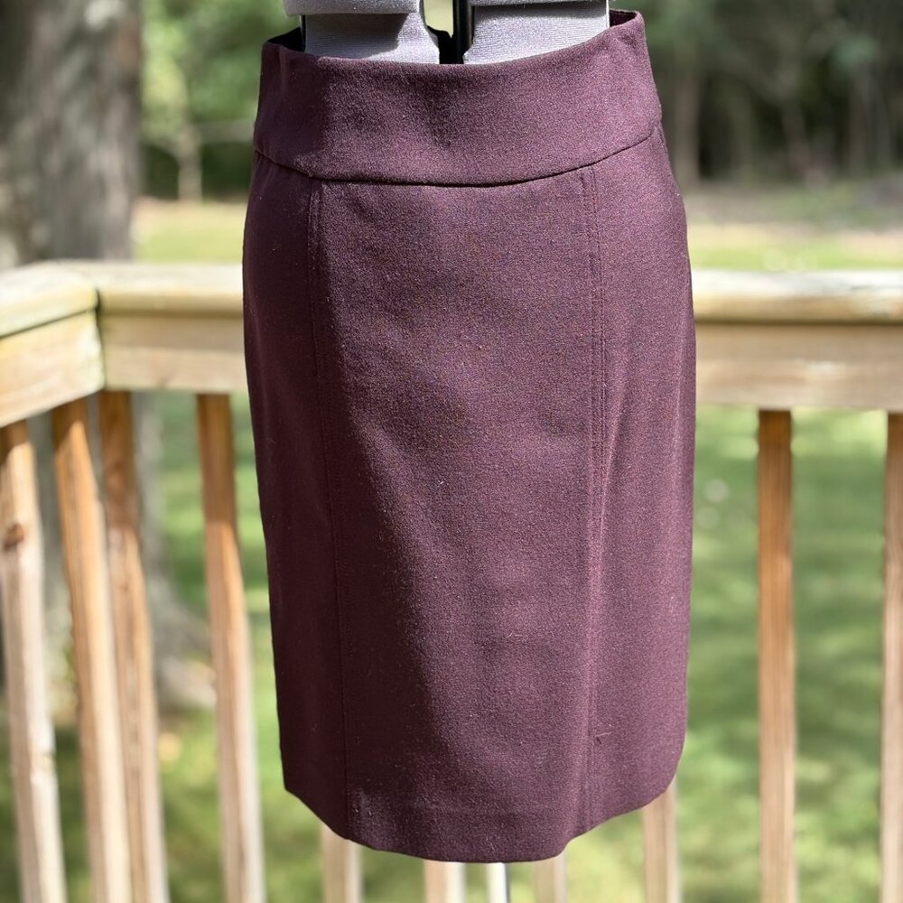Per Se size 0 plum wool skirt